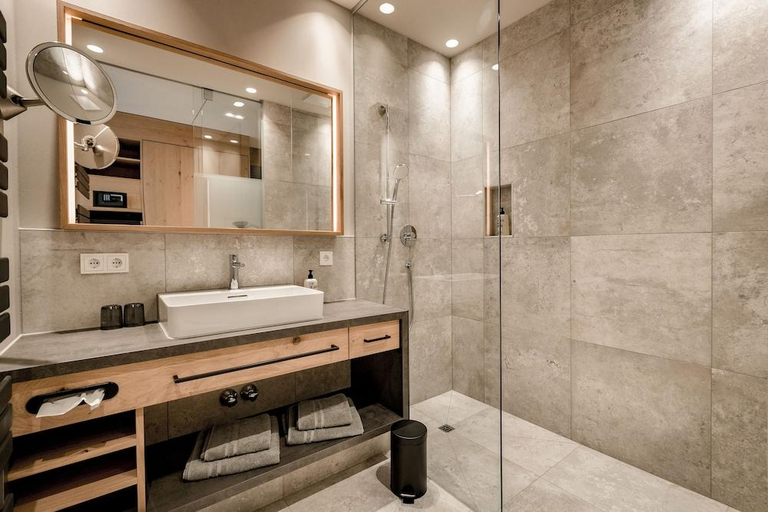 Bathroom 5, Gasthof Hotel Post, Schwaz