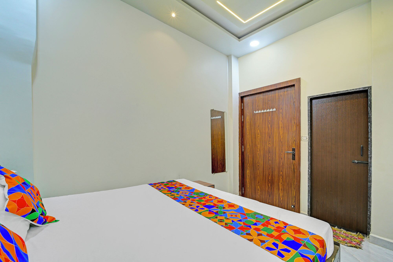 Room 5, Fabhotel Bharti Palace, Ujjain