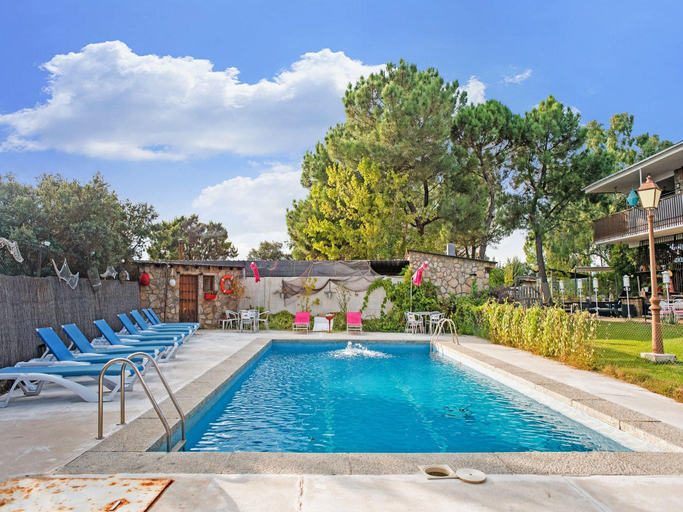 Sport & Beauty 2, Tranquil Garden Hideaway, Madrid