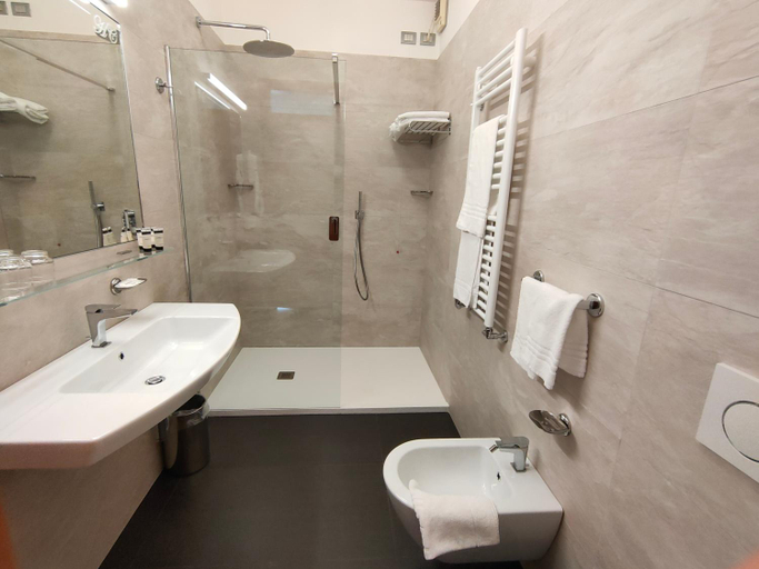 Bathroom 4, Hotel Coppe Jesolo, Venezia