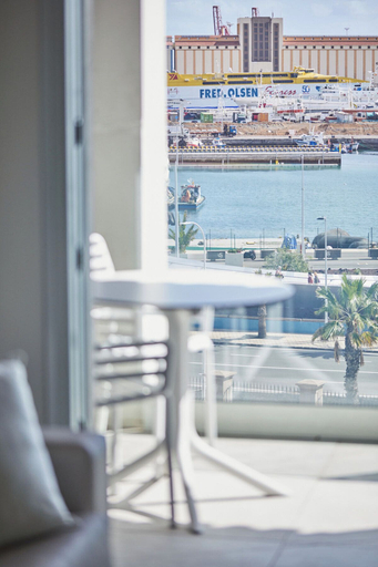Terrace/patio 2, Silken Atlantis Suite – Holiday Homes, Las Palmas