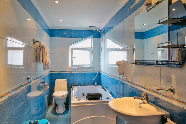 Bathroom, Gold Hotel, Korçës