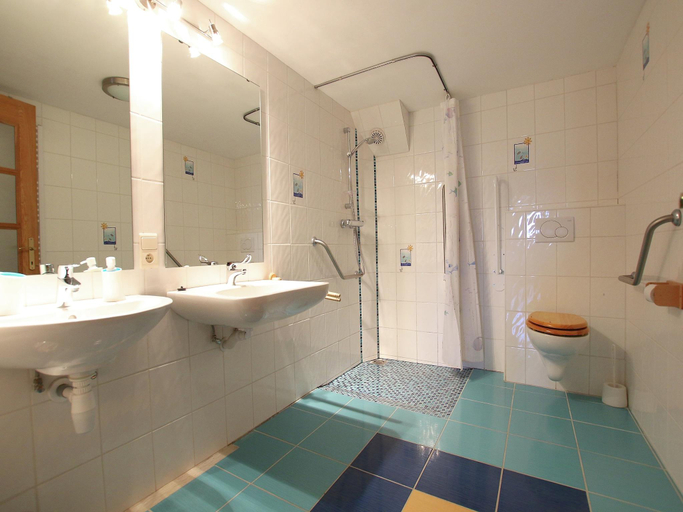 Bathroom 3, Family farm stay in Sohier, Luxembourg