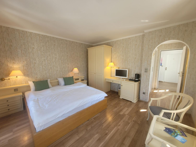 Bedroom 2, SEE-Hotel Seeschau - direkt am Bodenseeufer, Konstanz