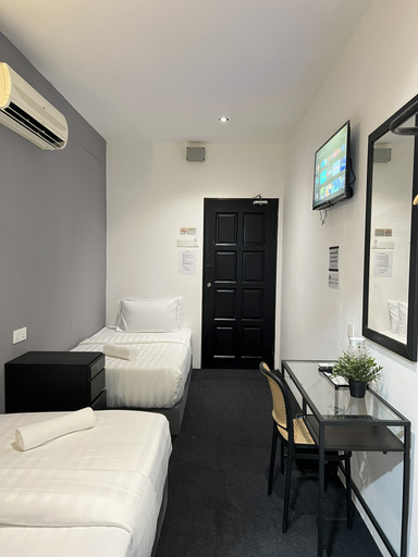 Quee Hotel Room Type - Standard Twin Room