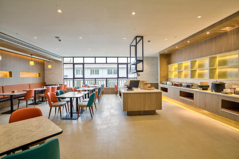Food & Drinks 5, Hanting Hotel Ningbo Jishigang Outlets, Ningbo
