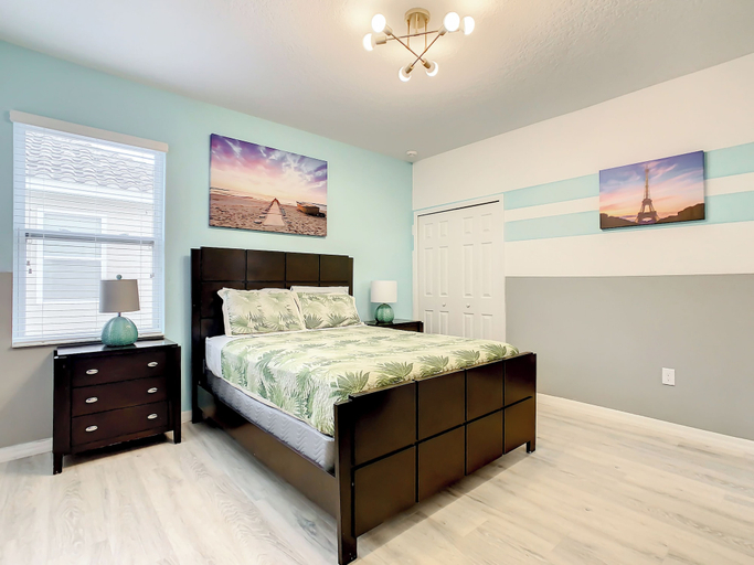 Bedroom 3, Jade Manor, Polk