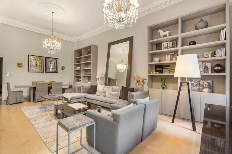 Room 2, Deluxe Apartment - Cadogan Square, London