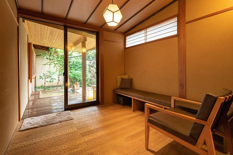 Others 4, 金沢湯涌温泉湯の出, Kanazawa