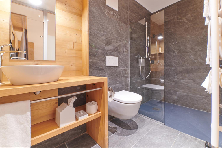Bathroom 4, Boutique Hotel Beau-Sejour & Spa Superior, Monthey