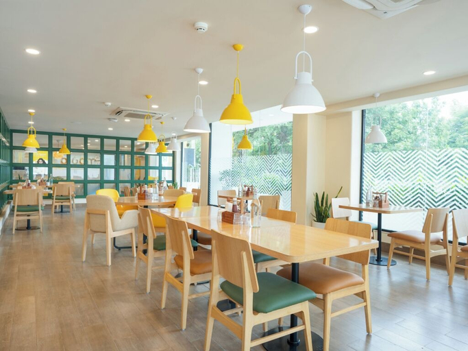 Food & Drinks 4, Bloom Boutique Sector 45 Gurugram, Gurgaon