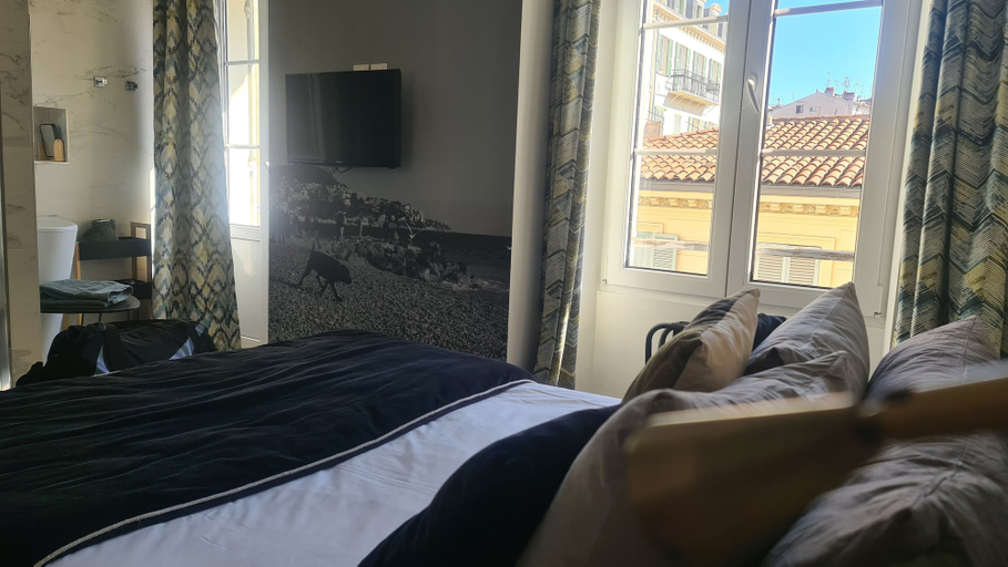 Bedroom 5, Le Petit Trianon et Le Charme des Suites, Alpes-Maritimes