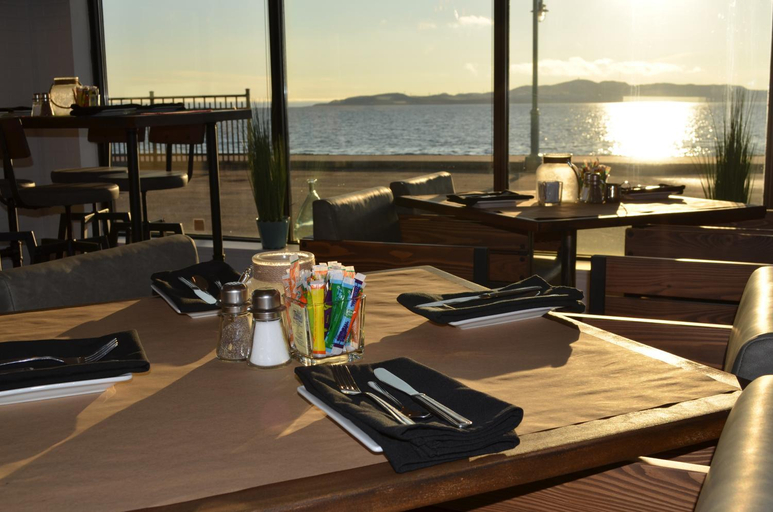 Food & Drinks 2, Hotel Sept-Iles, Sept-Rivières--Caniapiscau