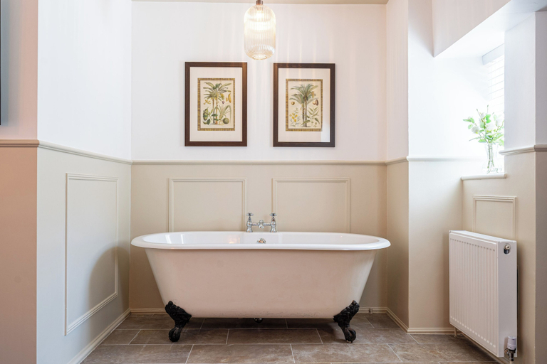 Bathroom 3, The Woolpack Hotel, Kent