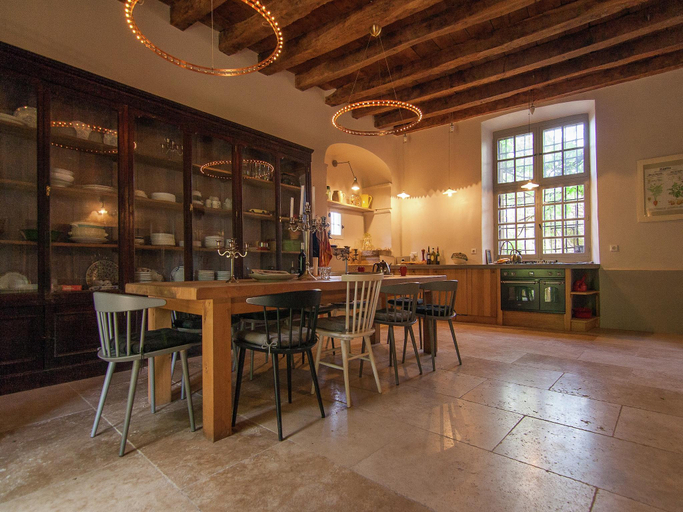 Food & Drinks 5, Country House in Cenevieres by River Lot, Lot