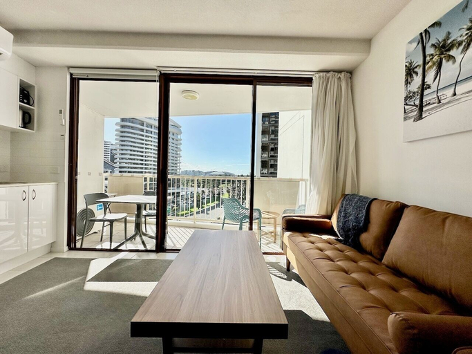 Living area 5, Savannah, Gold Coast