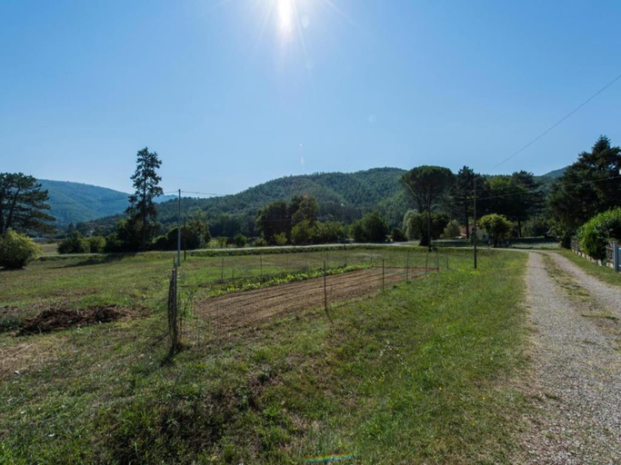 Others 5, Villa with Pool and Wine Country Charm, Arezzo