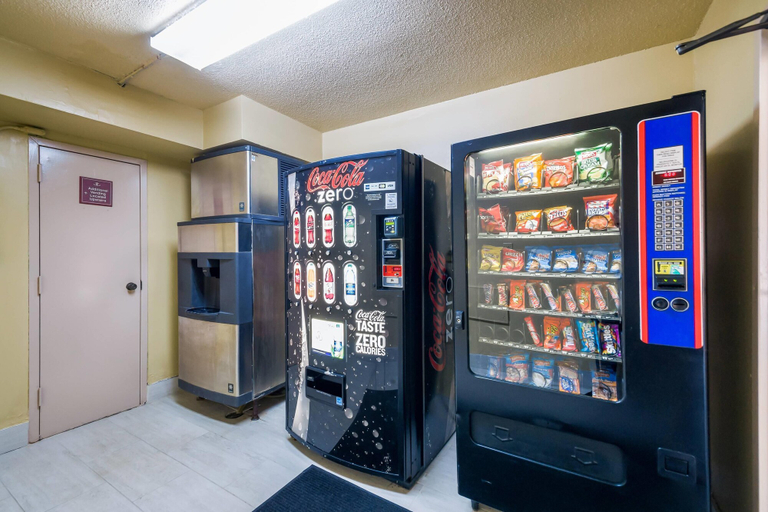 Food & Drinks 5, Quality Inn Fredericksburg, Central Park Area, Fredericksburg