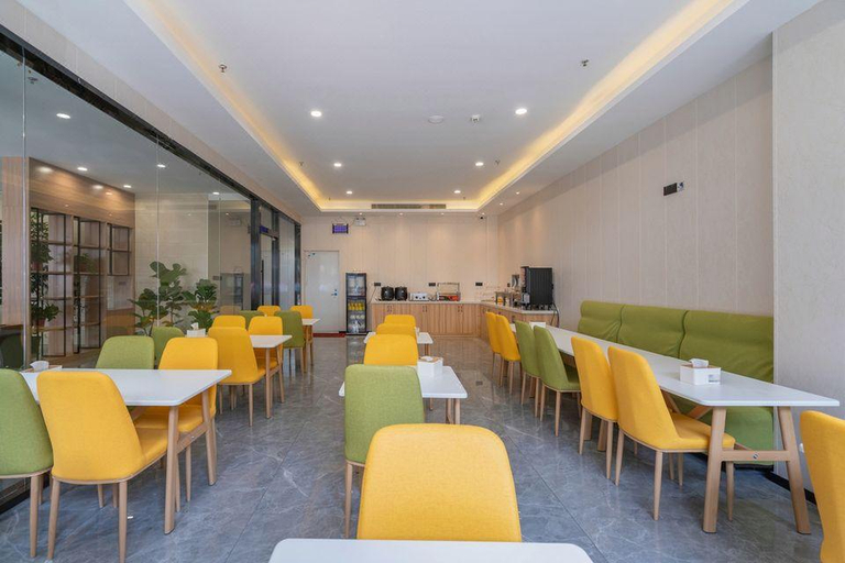 Food & Drinks, GreenTree Inn Wuxi City Liangxi District Jinshan N, Wuxi