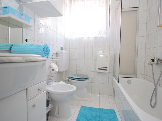 Bathroom, Apartment in Eberndorf near Petzen Ski Area, Völkermarkt