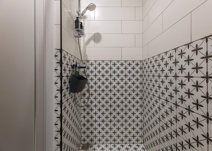 Bathroom 2, Jam Hotel Staroyevreyska, L'vivs'ka