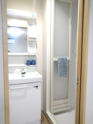 Bathroom 3, Issyuku Hotel Higashiueno, Taitō