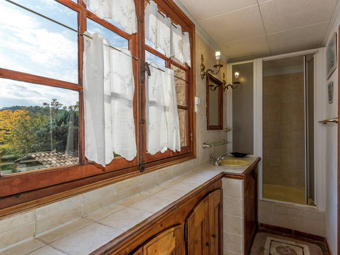 Bathroom, Holiday Home in Le Luc with Pool Vineyards, Var
