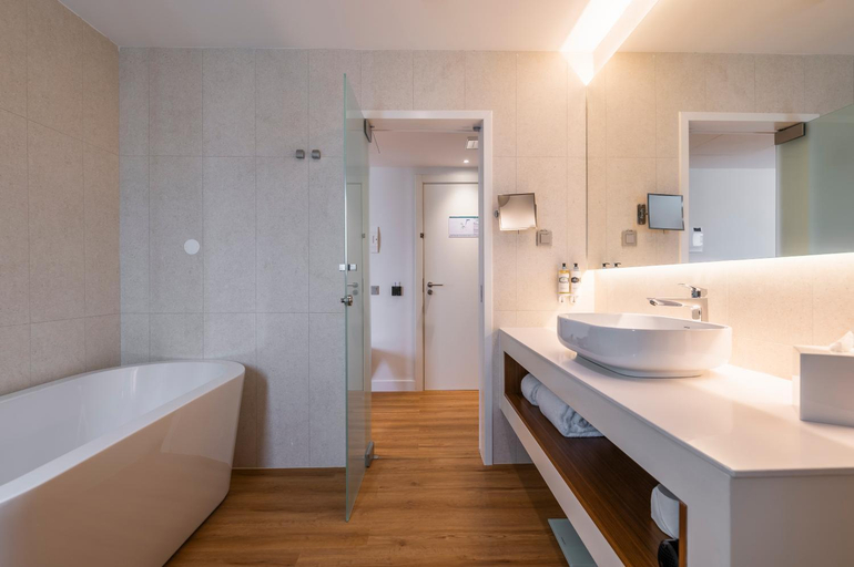 Bathroom 5, Regency Salgados Hotel & Spa, Albufeira