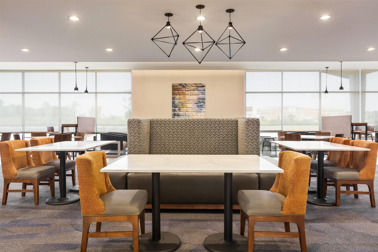Food & Drinks 5, Hawthorn Extended Stay by Wyndham Mount Laurel / Moorestown, Burlington