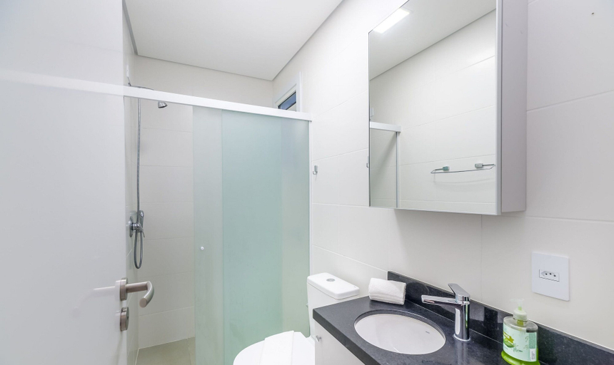 Bathroom, Apart in Cond. w/ Pool 400m From the Beach Tdb0101, Florianopolis