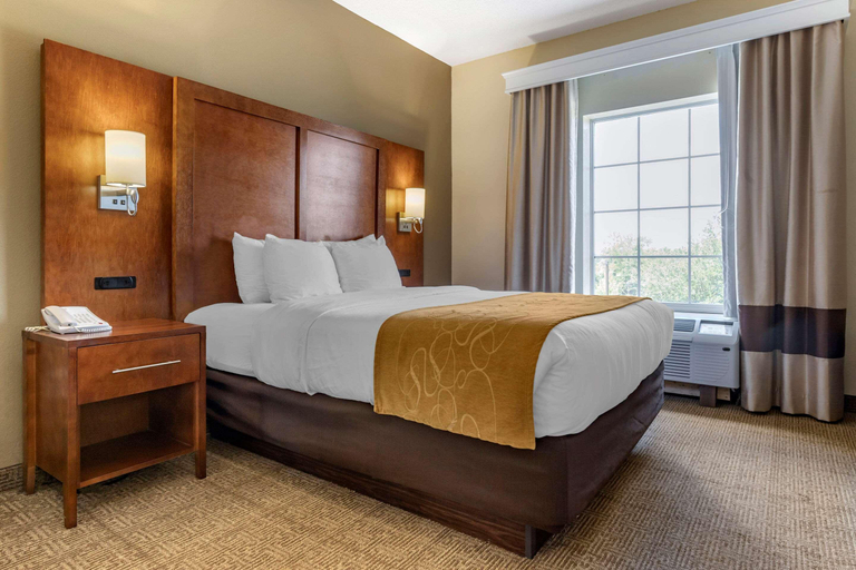 Bedroom 3, Comfort Suites Myrtle Beach Central, Horry