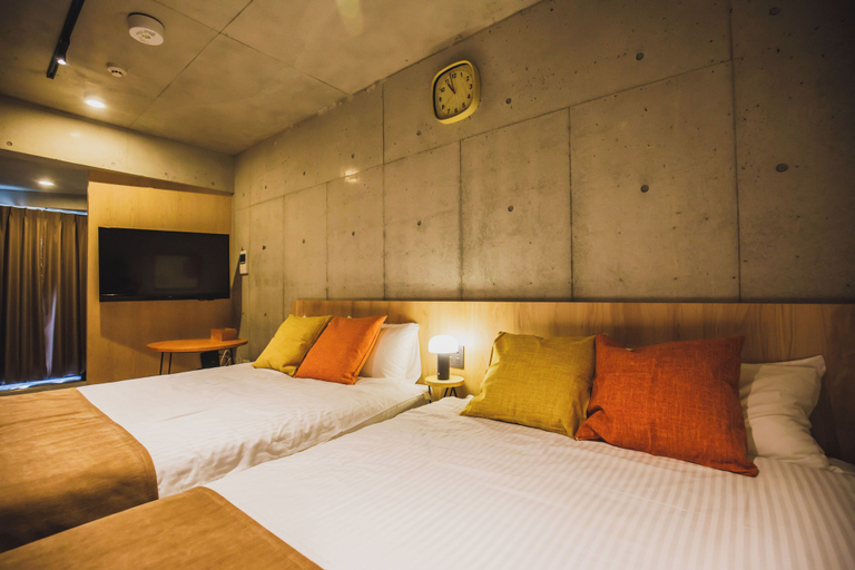 Room 4, Namba X, Osaka
