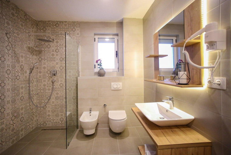 Others 4, Villa Infinity Mostar, Herzegovina-Neretva