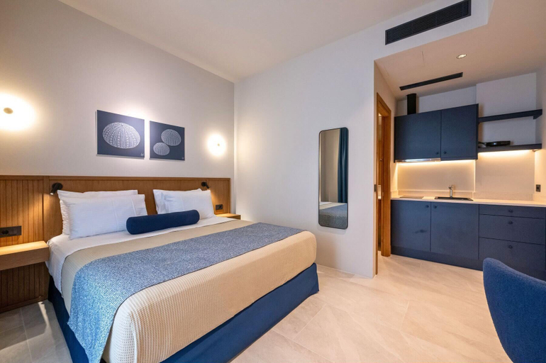 Bedroom 4, Achinos - Kalamata Mediterranean Suites, Peloponnese