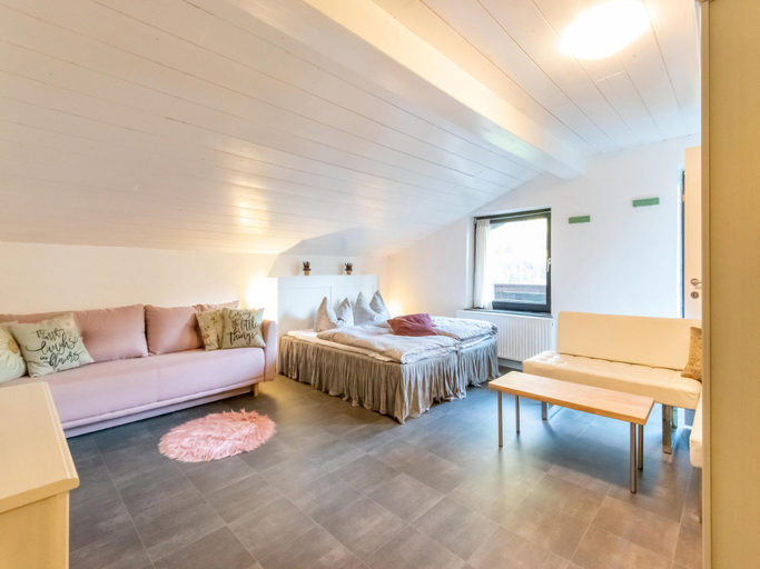 Bedroom 2, Apartment in Bichlbach near Ski Slopes, Reutte