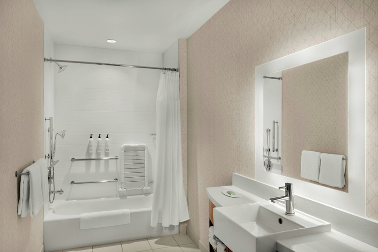 Bathroom 5, SpringHill Suites Chicago Southeast/Munster IN, Lake