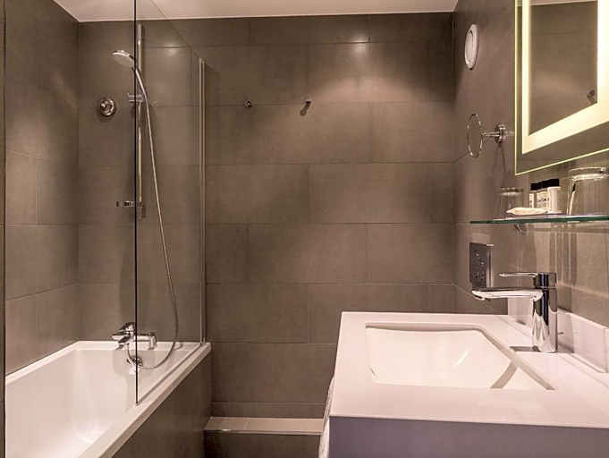 Bathroom 4, La Villa des Ternes, Paris