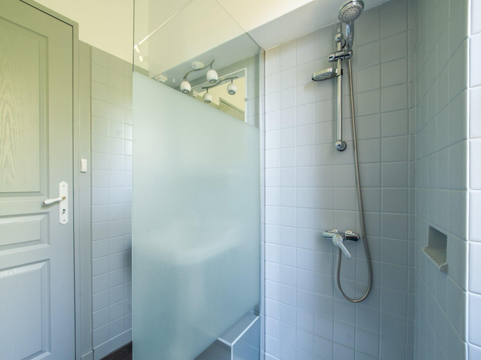 Bathroom 3, Tranquil Escape in Loubejac, Dordogne