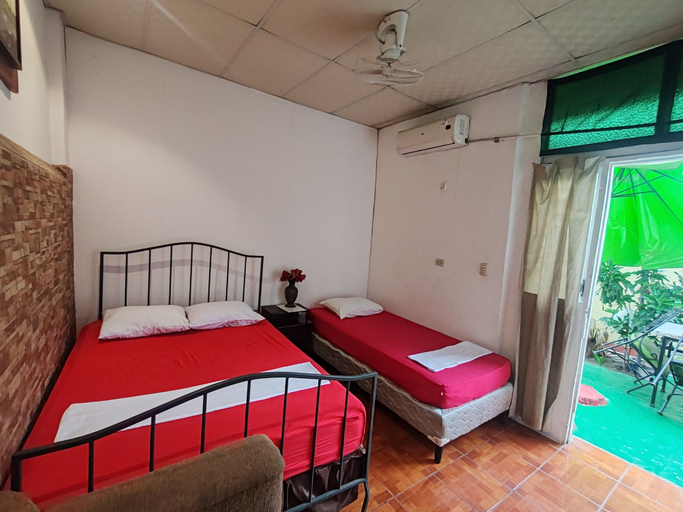 Bedroom 3, Hostal Ruinas de San Sebastian - Hostel, León
