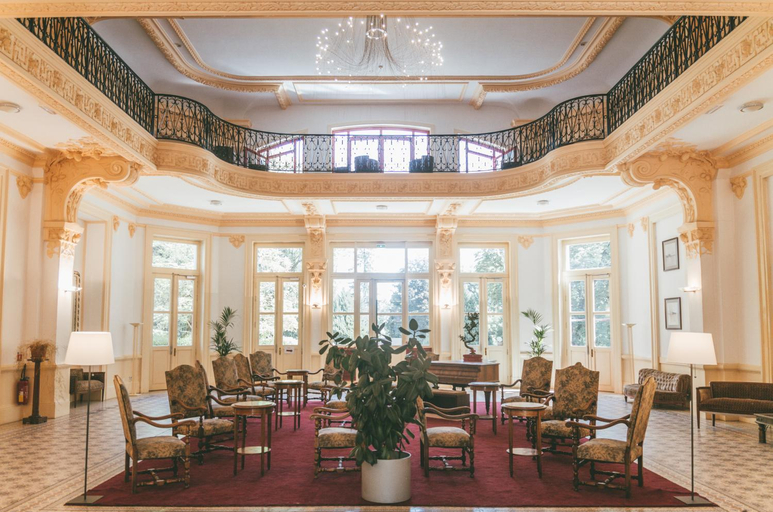 Public Area 3, Terres de France - Appart'Hôtel Le Splendid, Isère