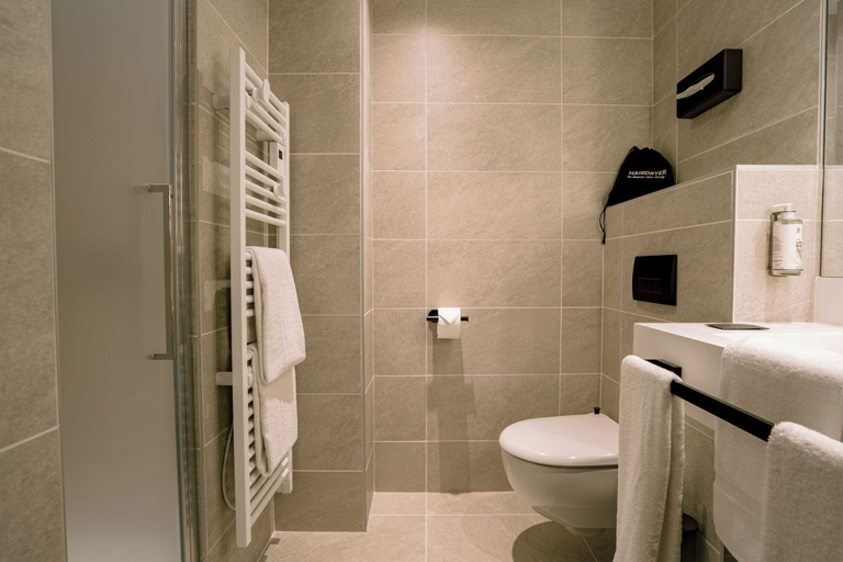 Bathroom 5, Urban Style Hôtel Lapérouse, Tarn