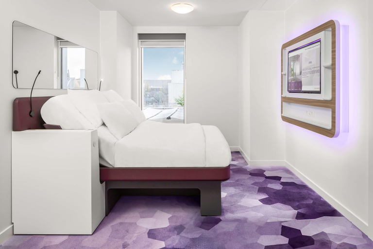 Bedroom 3, YOTEL Amsterdam, Amsterdam