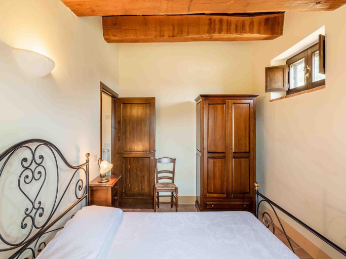 Bedroom 2, Relaxing Retreat with bike access, Macerata