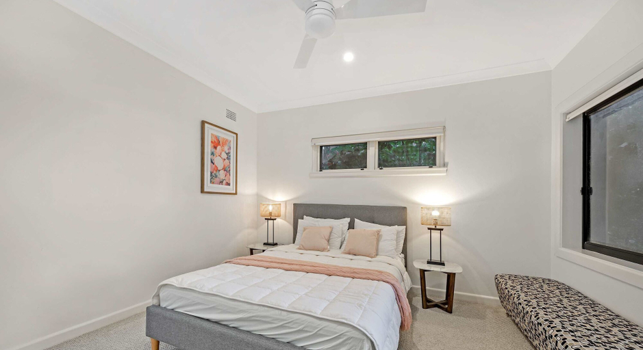 Room 2, Metawise Luxe 6 Bed Ocean View Family Home in Seaforth, Sydney