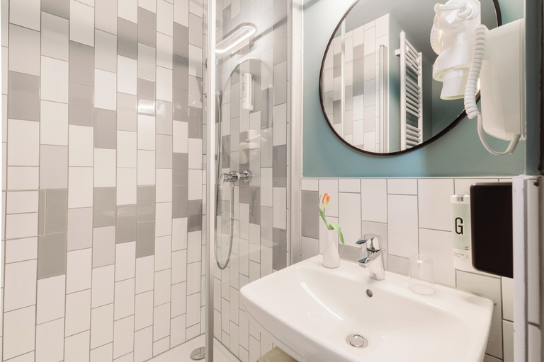 Bathroom 5, Garner Hotel VIENNA by IHG, Wien