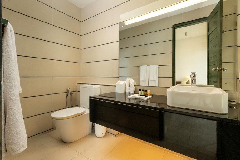 Bathroom 4, Rockwell Colombo Hotel, Thimbirigasyaya