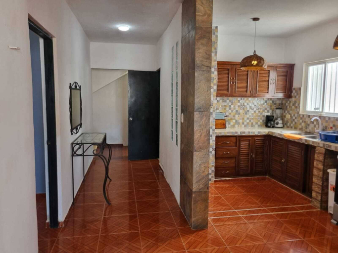 Private kitchen 4, Casa Columpios playa alberca terraza familiar, Progreso
