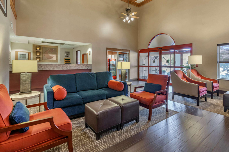 Public Area 2, Comfort Suites Marquette, Marquette