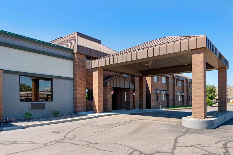Exterior & Views 2, Quality Inn St. Cloud West, Stearns