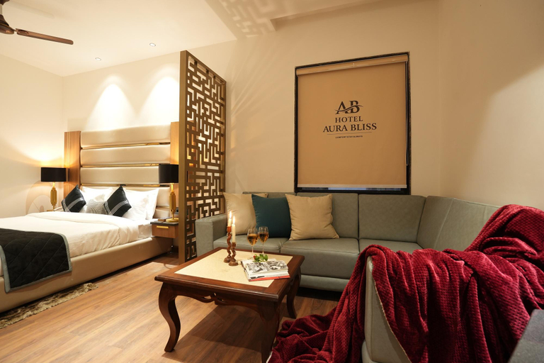 Others 3, Aura Bliss, Amritsar